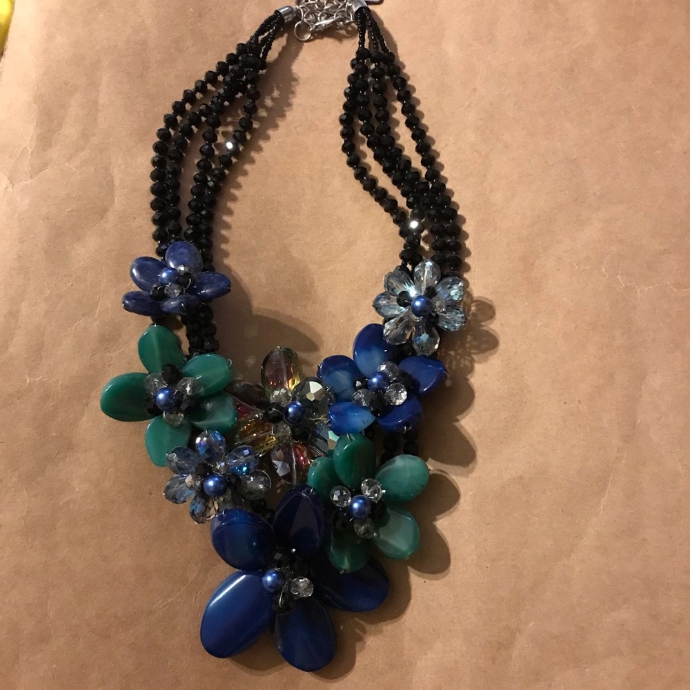 Vincero Blue & green Flowers - Chunky Statement Necklace